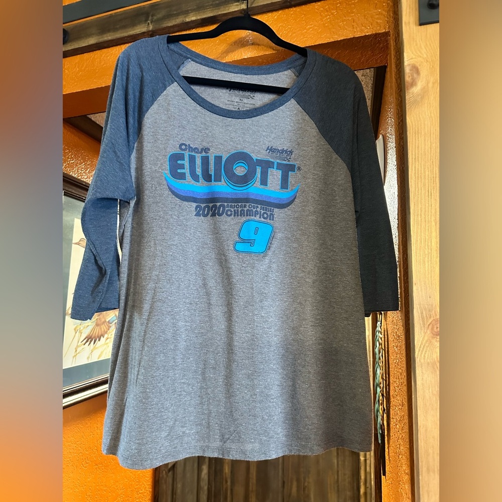 Chase Elliott tee